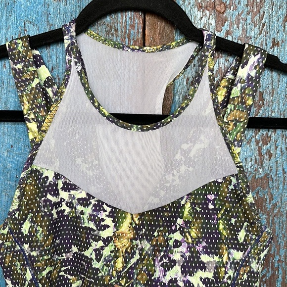 LULULEMON Purple/Green “Running in the City” Racerback Floral Tank Top Size 4 - Picture 3 of 9